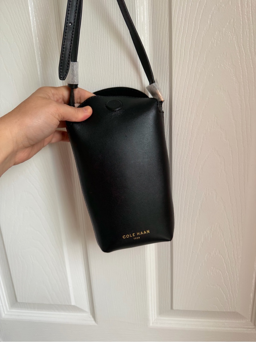 Cole Haan Black Leather Crossbody Phone Bag - Picture 3 of 5